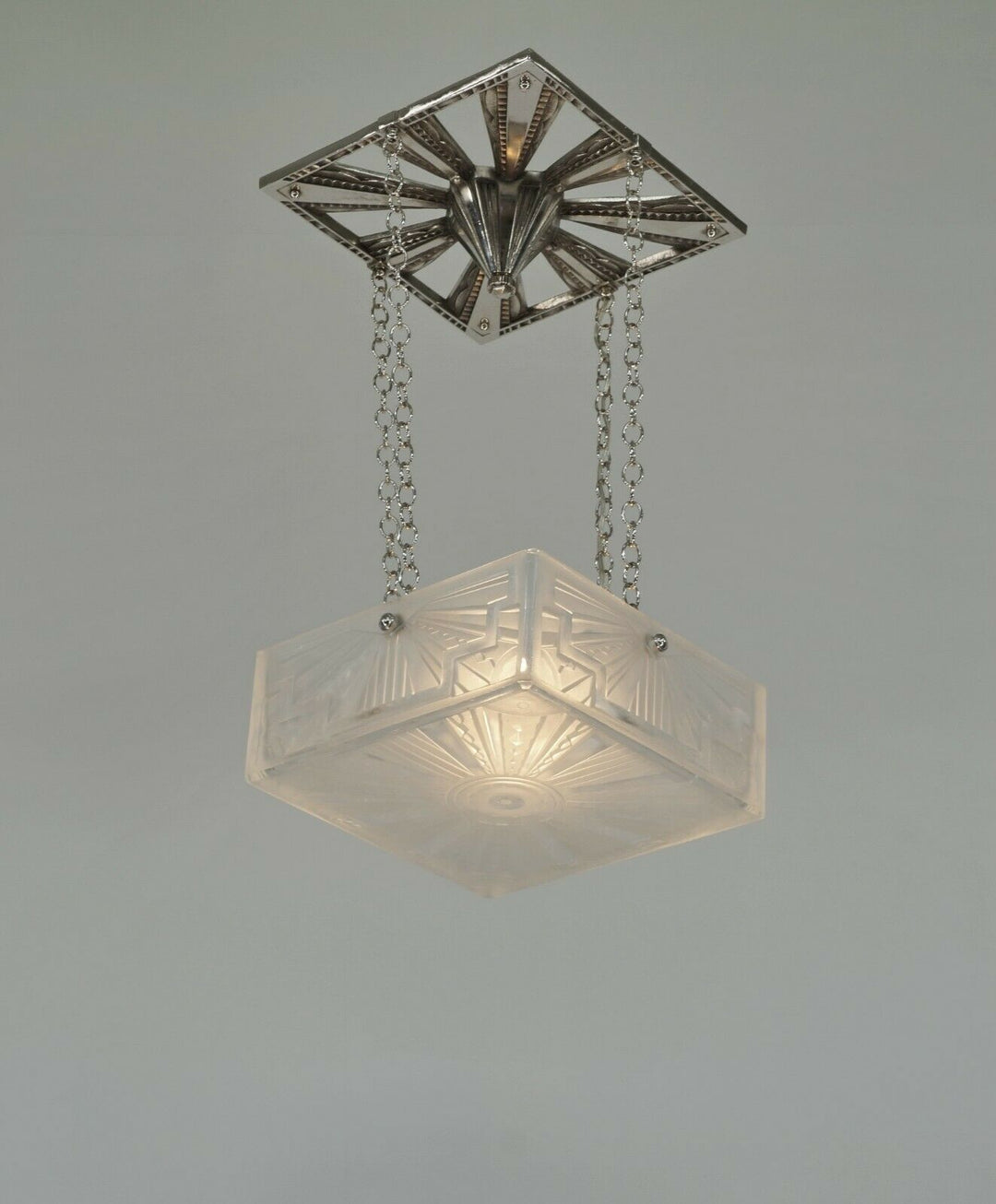 HETTIER & VINCENT : FRENCH ART DECO CHANDELIER Hanots pendant