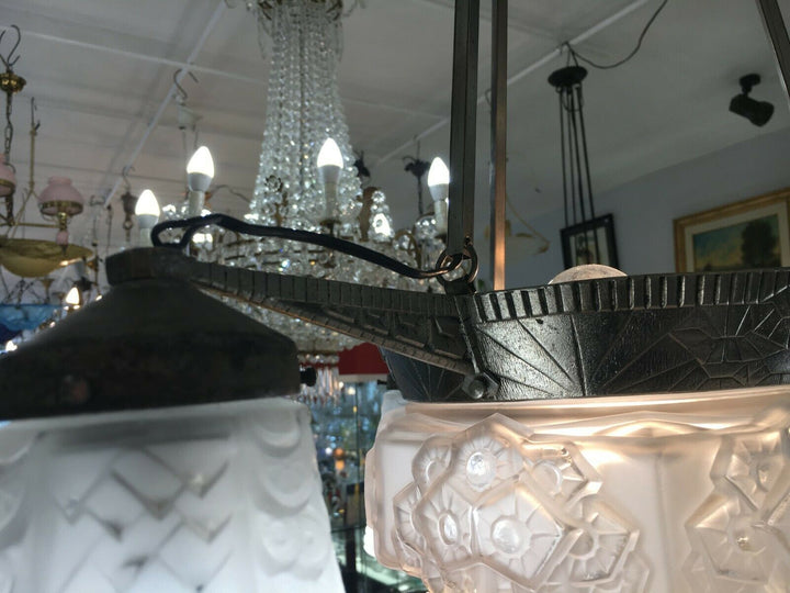 Lustre 3 tulipes et 1 vasque signé Muller & Frères