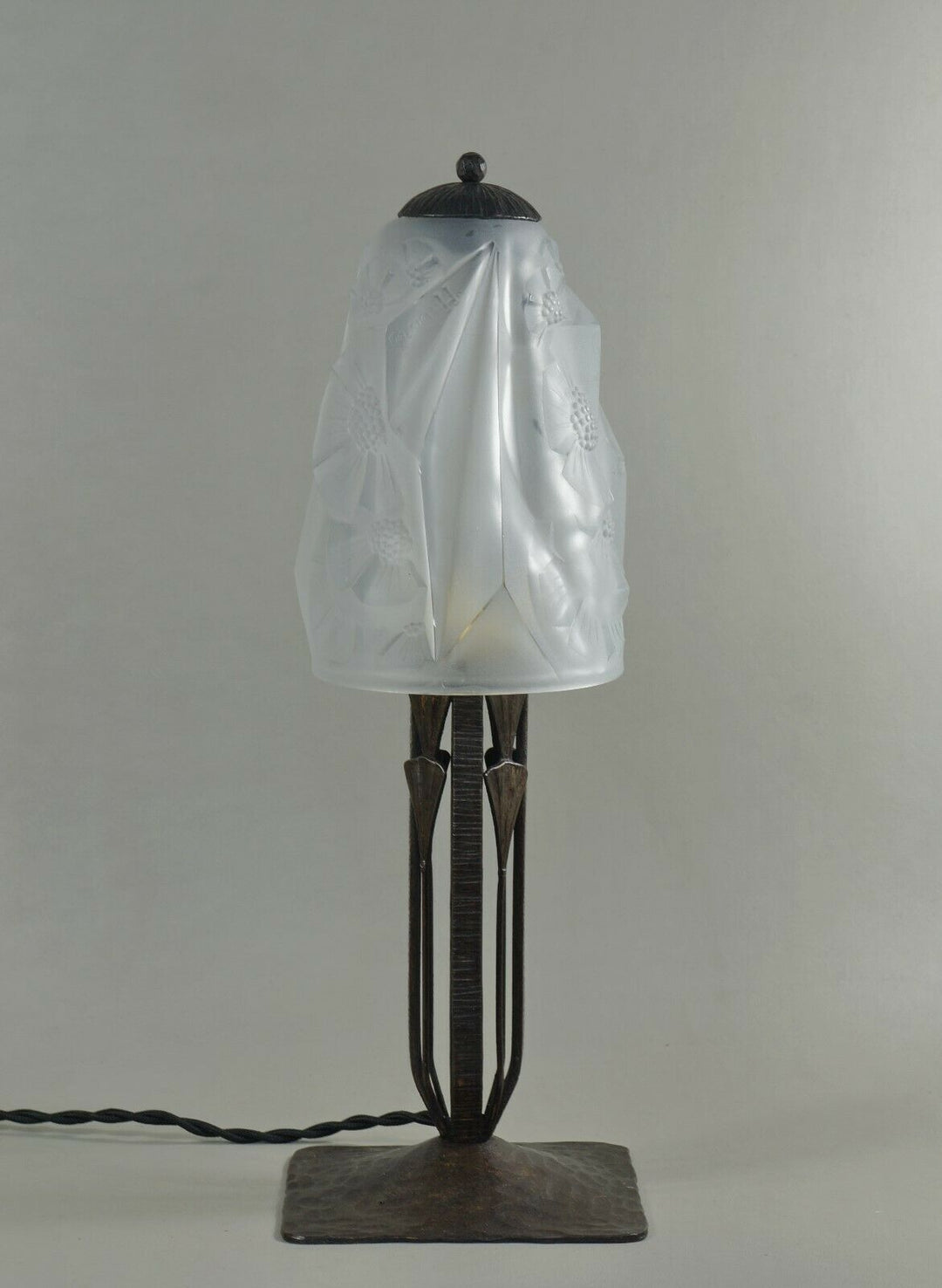 Hubens：フランス1930年代アールデコ調ランプ　錬鉄製（デュゲ作）