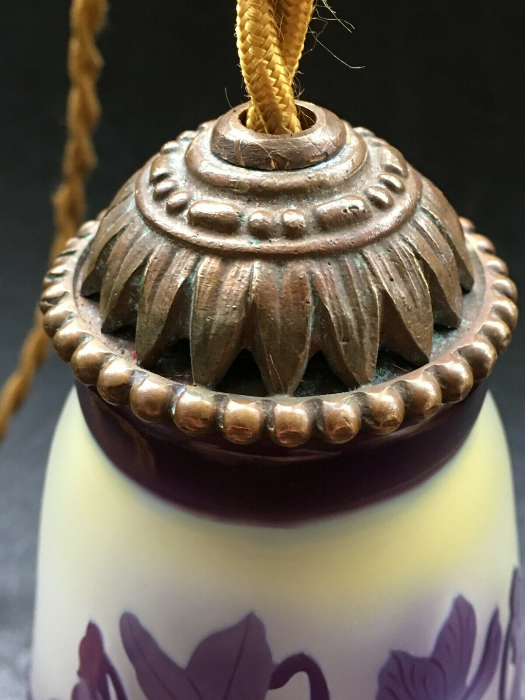 2021年 2月23日画像更新！エミールガレ　スミレの花のテーブルランプ（常夜灯）