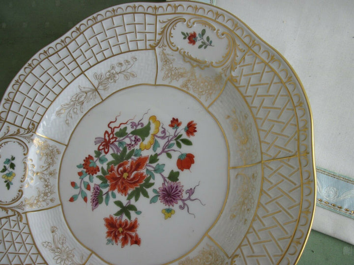 Schöner großer Meissen Wand-Teller mit vielen Indischen Blumen und Gold