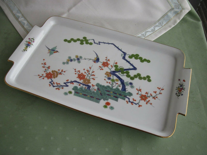 Schönes großes Meissen Tablett in Dekor Indisches Astmuster, drei Freunde