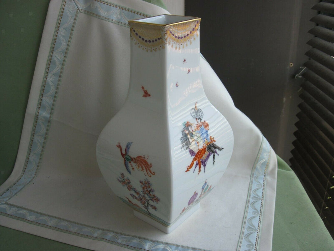 Schöne große Meissen Vase in Dekor 1001 Nacht