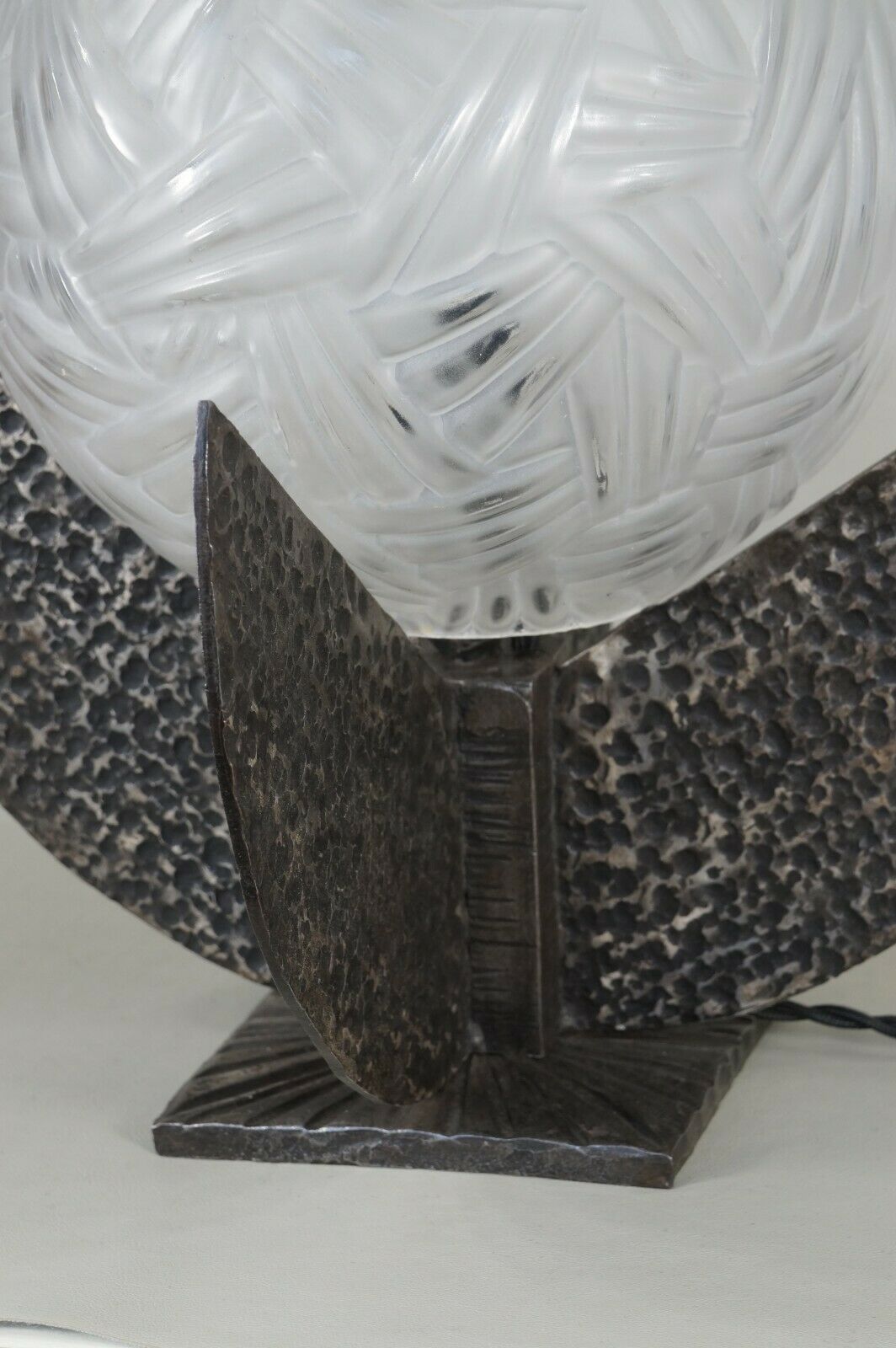 large French 1930 art deco lamp in wrought iron .................... France 1925