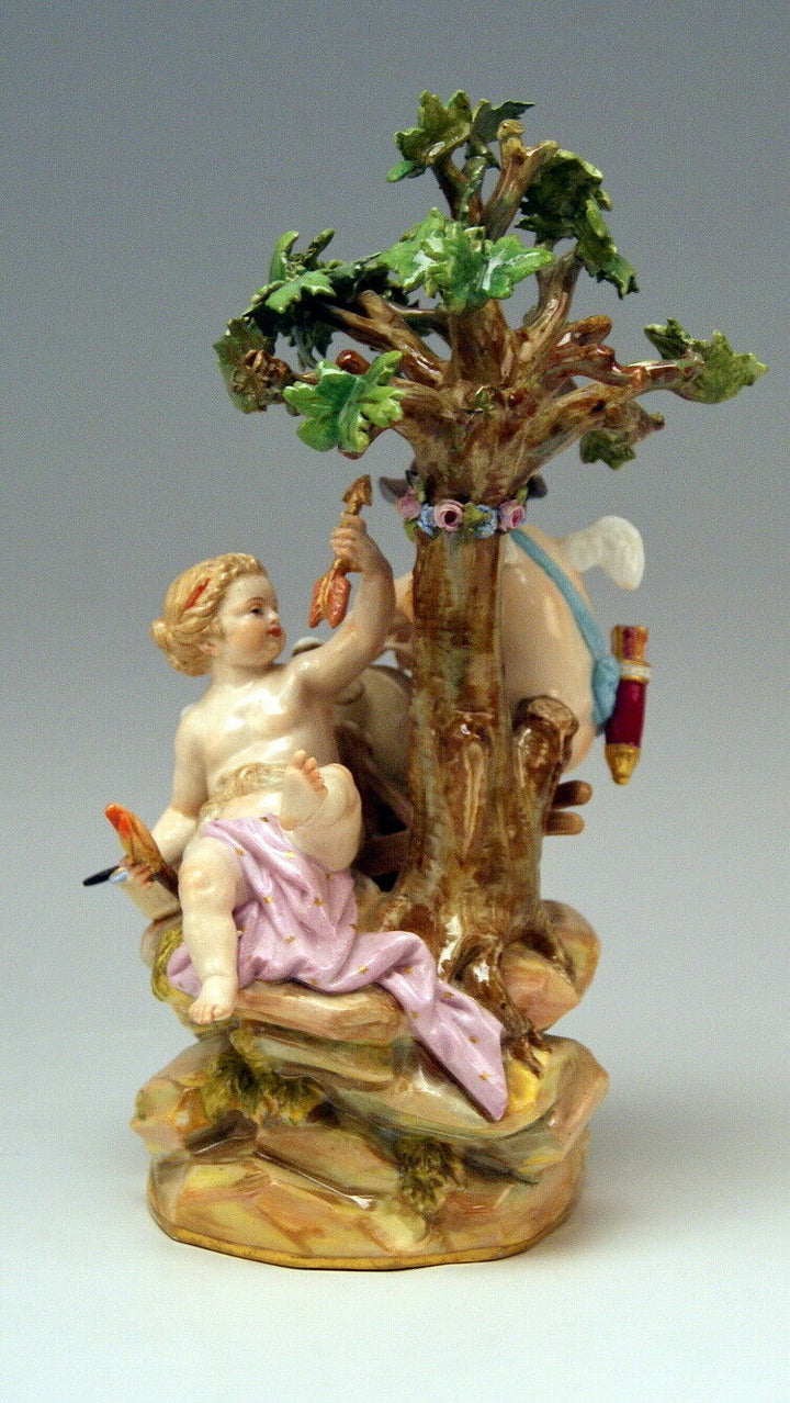 MEISSEN マイセン FIGUR GRUPPE AMORETTEN PUTTEN LIEBESPFEIL CHERUBS MNR: E26 UM 1880