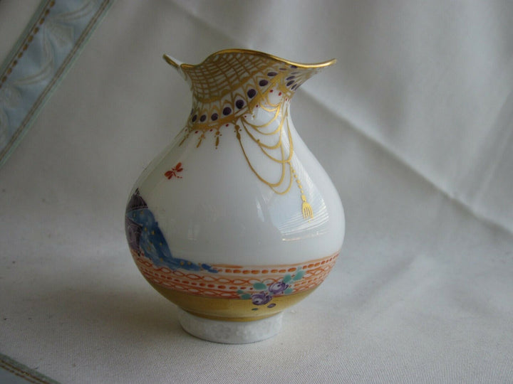 Schöne Meissen Tisch-Vase in Dekor 1001 Nacht