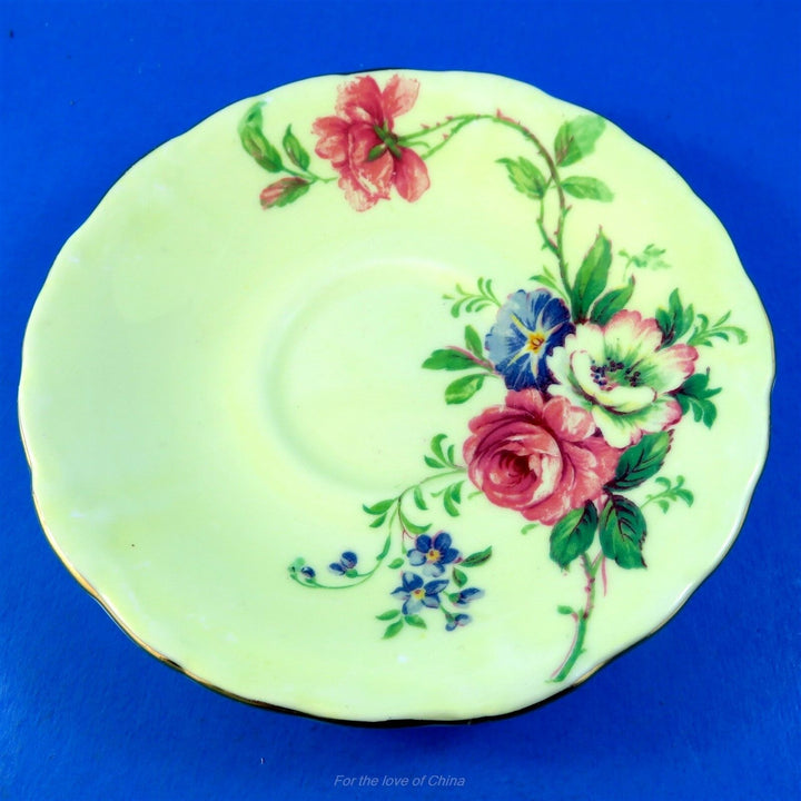 パラゴン　ライトイエロー地に輝くフローラルブーケ　カップ&ソーサー