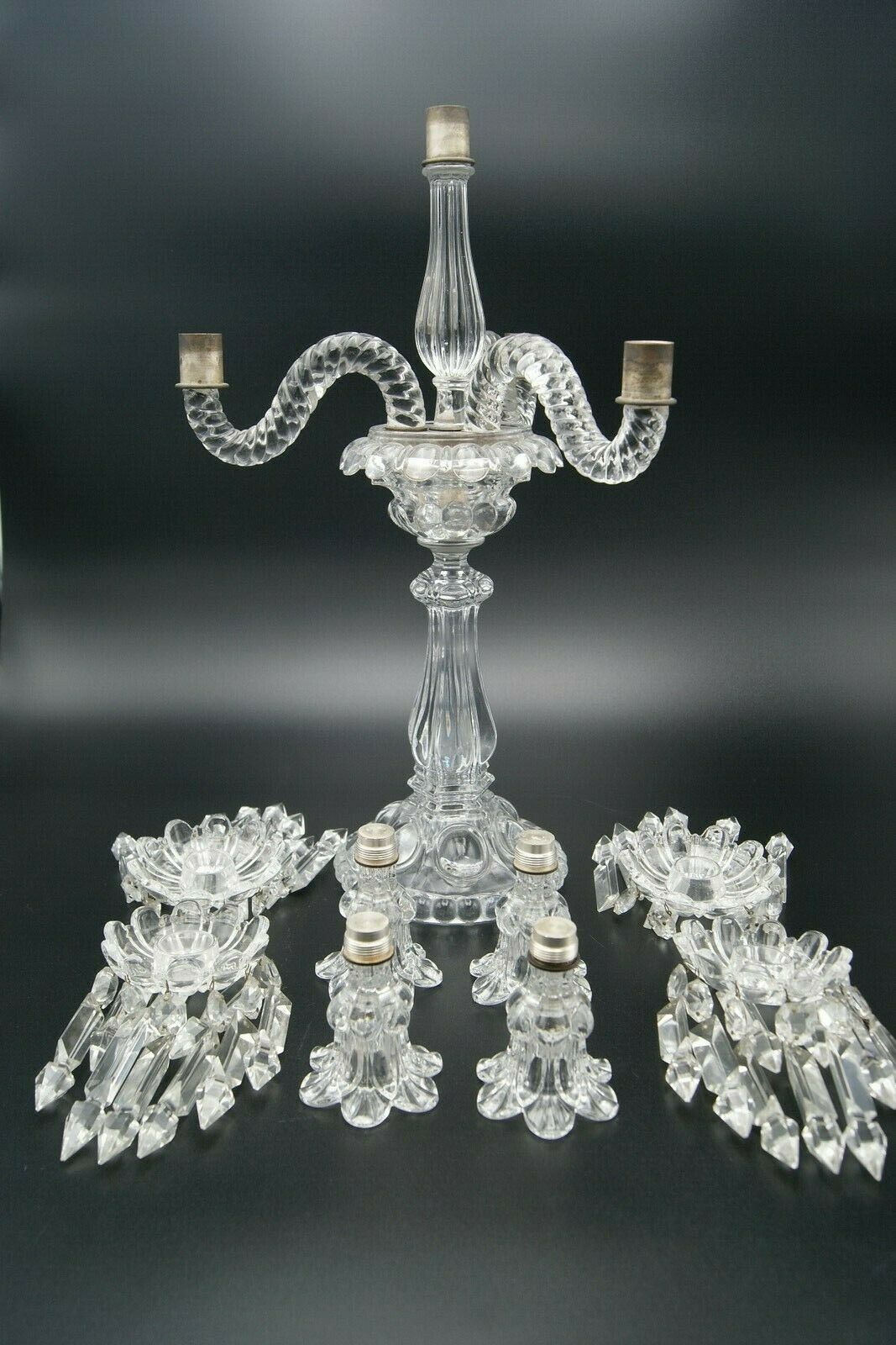 BACCARAT MEDALLION 4 LIGHTS CANDELABRA 3 ARMS BOBECHES PRISMS CRYSTAL FRANCE 682