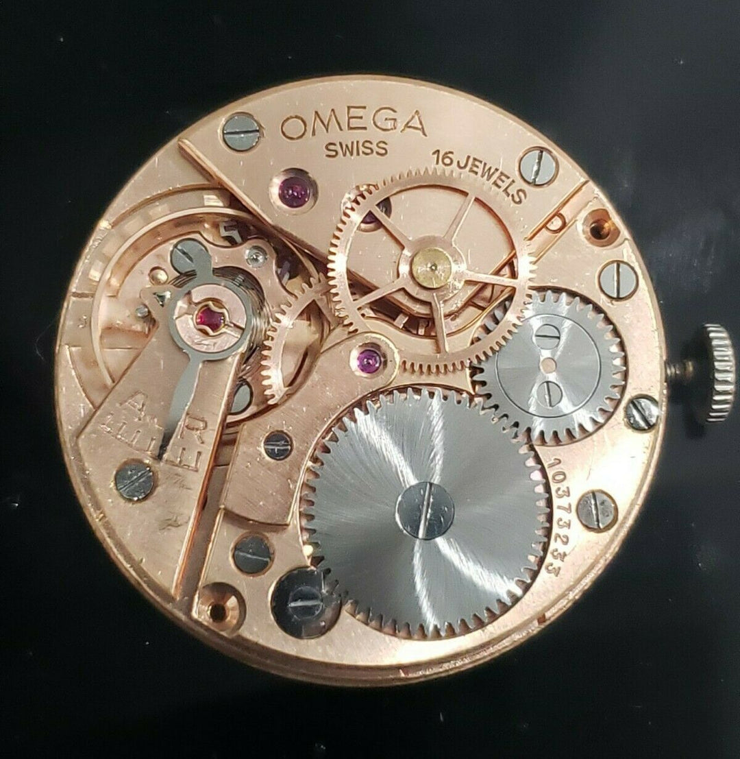 Rare Omega WW2 Military Men Roman Dial Vintage Watch Ref. 2220 /2 Cal. 30T2 SCPC