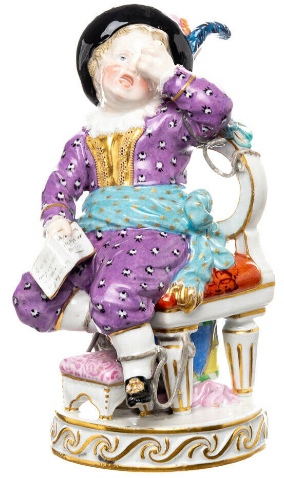 フィギュア マイセン人形　椅子の上の少年1850-1924　 M.A.アシエ モデルF49