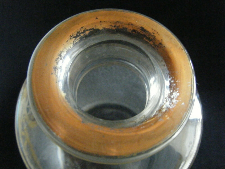 Ancien grand flacon de toilette en cristal Baccarat ou Saint Louis décor doré