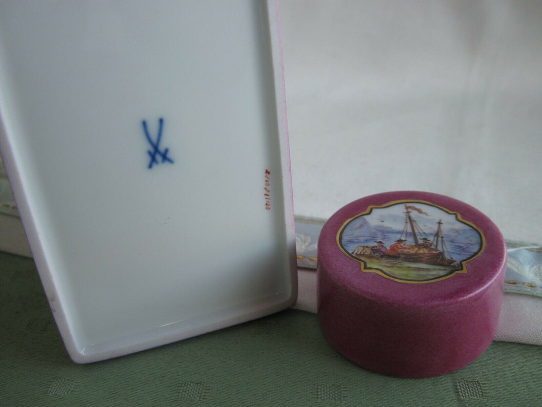 Schöne Meissen Teedose mit vielen Indischen Blumen und Handels-Szenen