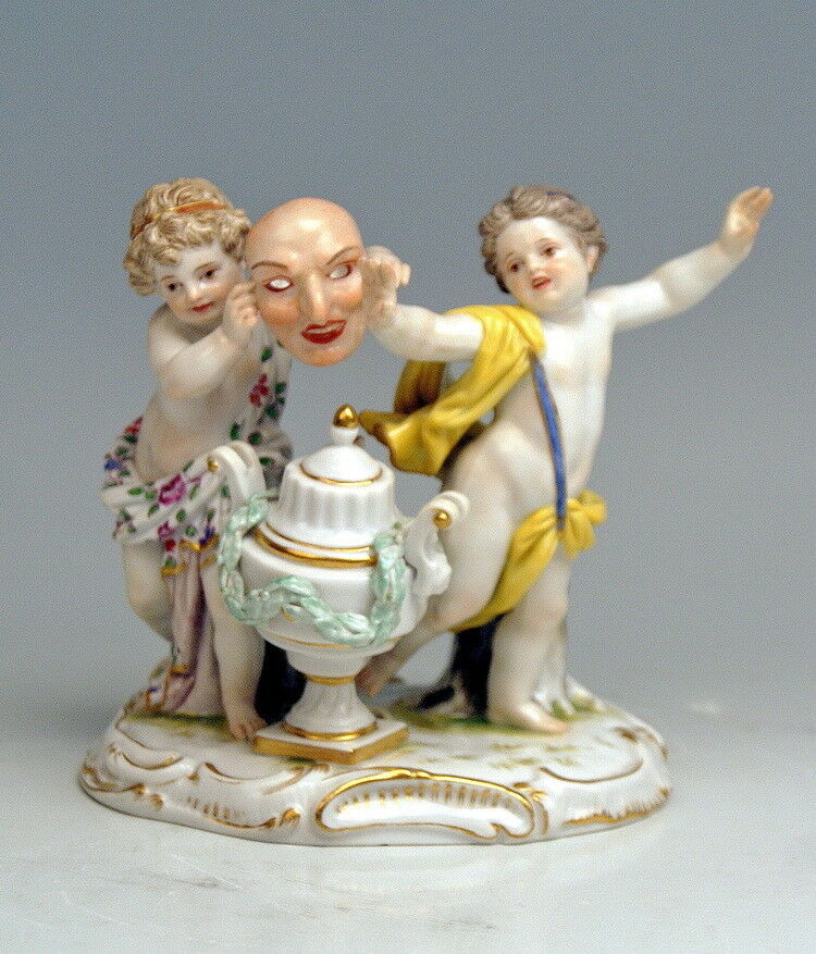 MEISSEN マイセン FIGUR KINDER MIT VASE UND MASKE CHILDREN AND MASK MNR: H 39 UM 1870