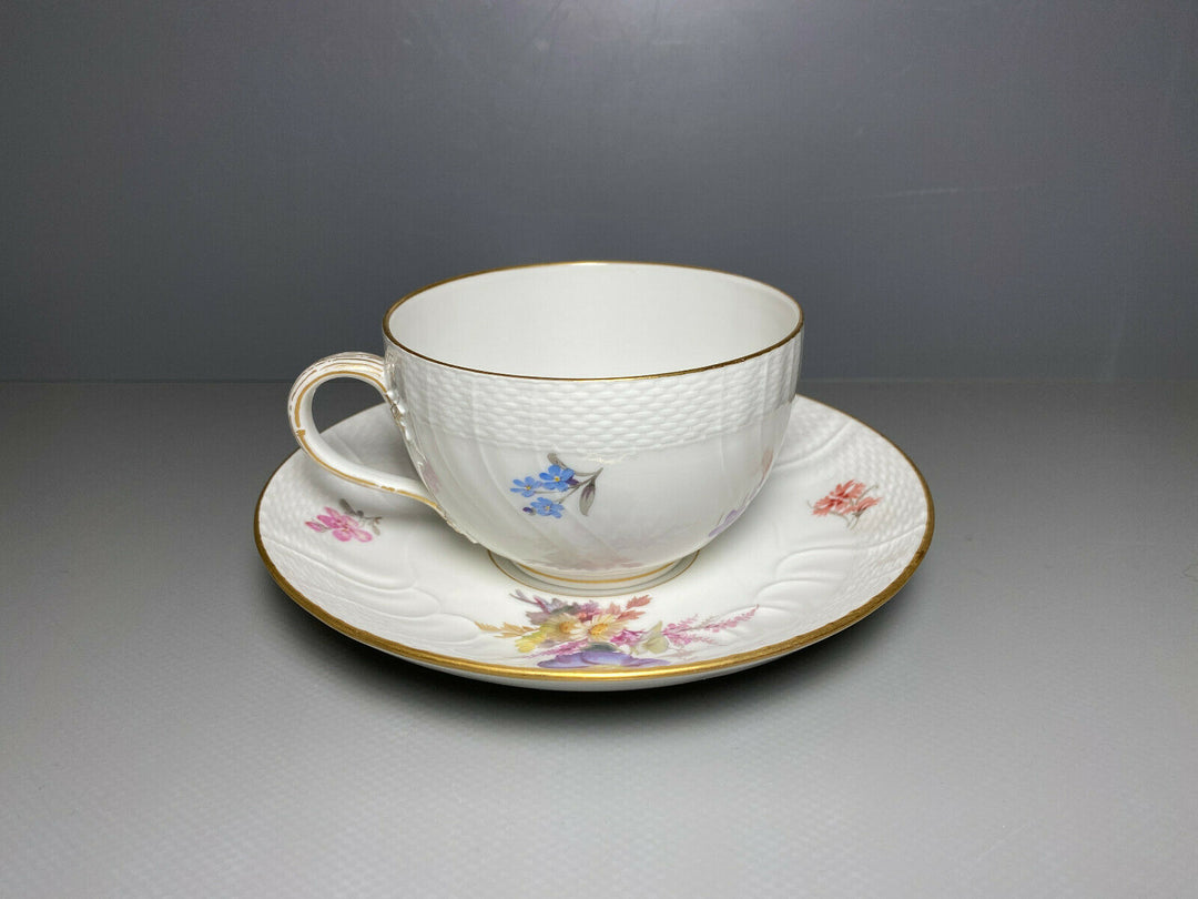 KPM BERLIN TEE GEDECK TASSE UT NEUOSIER WEICHMALEREI BLUMEN DEKOR 50 1.WAHL 1914
