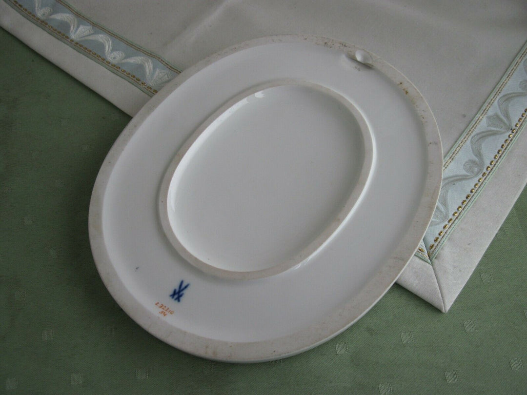 Schöne große Meissen Bildplatte mit vielen Blumen und Gold