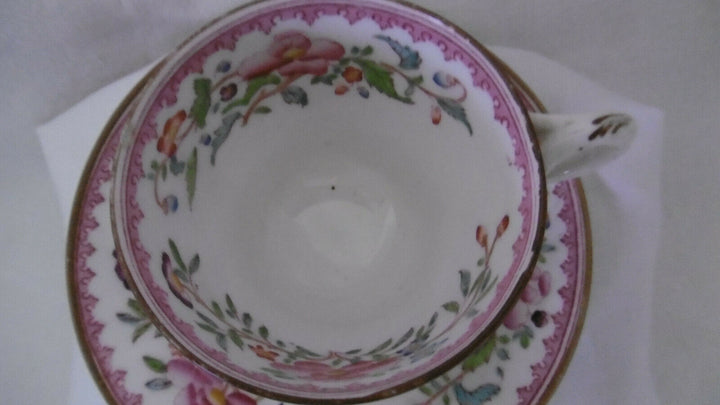 Tasse et sous-tasse Minton 110 estampillées V S "English Porcelain" du XIXe