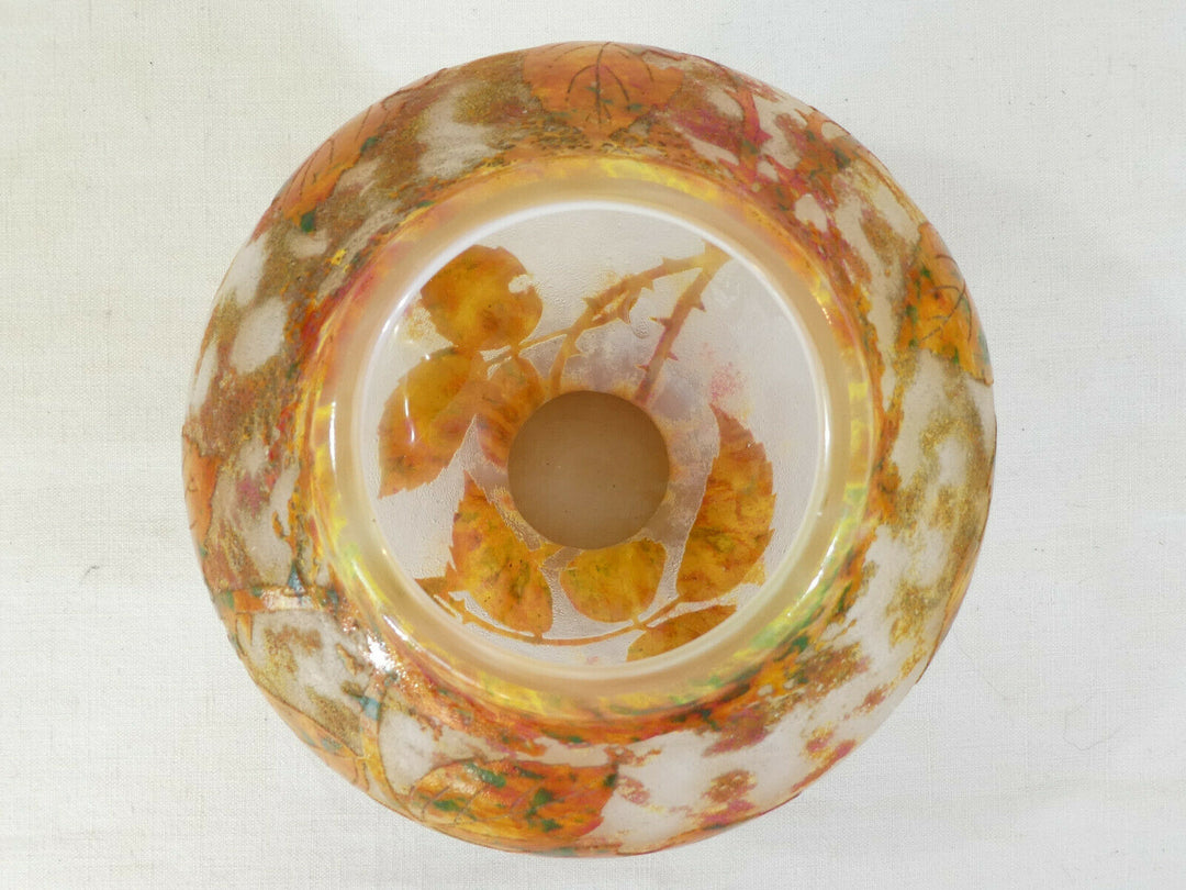 Vase DAUM NANCY les Rosiers en Autonme en Pate de verre degagé a l'acide