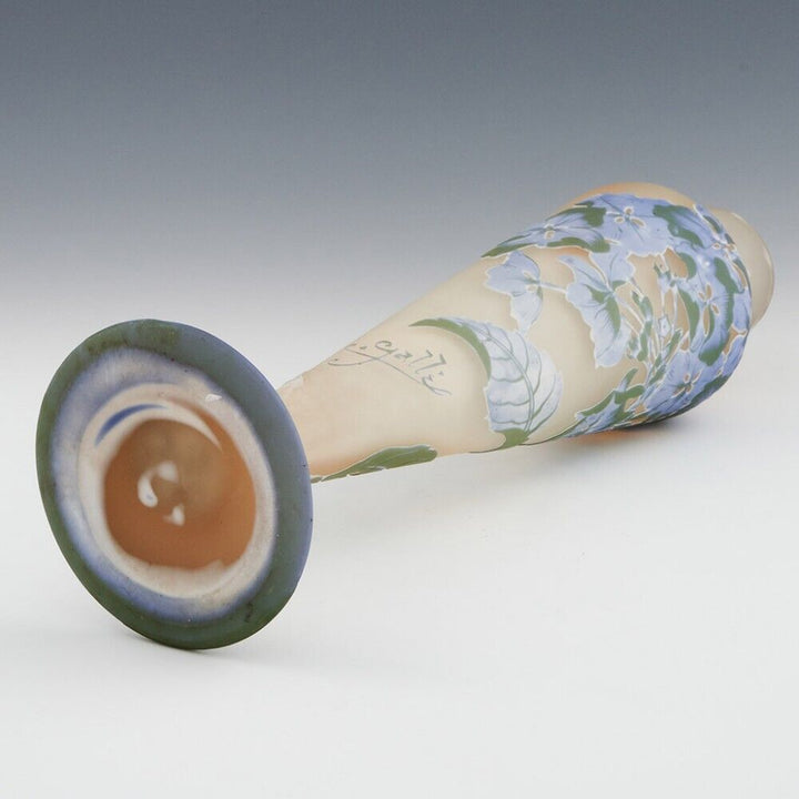 エミールガレ　紫陽花の花の幻想的な花瓶（スターガレ時代の作品）
