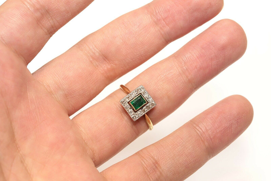 アンティーク ヴィクトリアン 18K ナチュラルダイヤモンドとエメラルドのリング