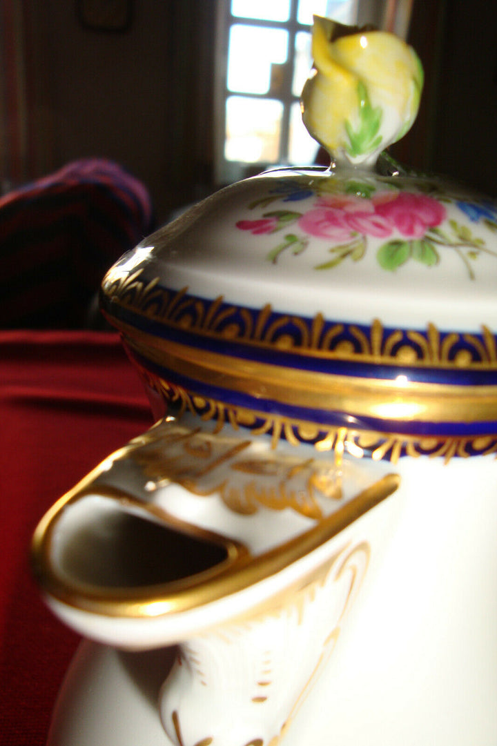 Original MEISSEN: Mokka-Kännchen A-Kante 1. Wahl. Prachtstück !!!