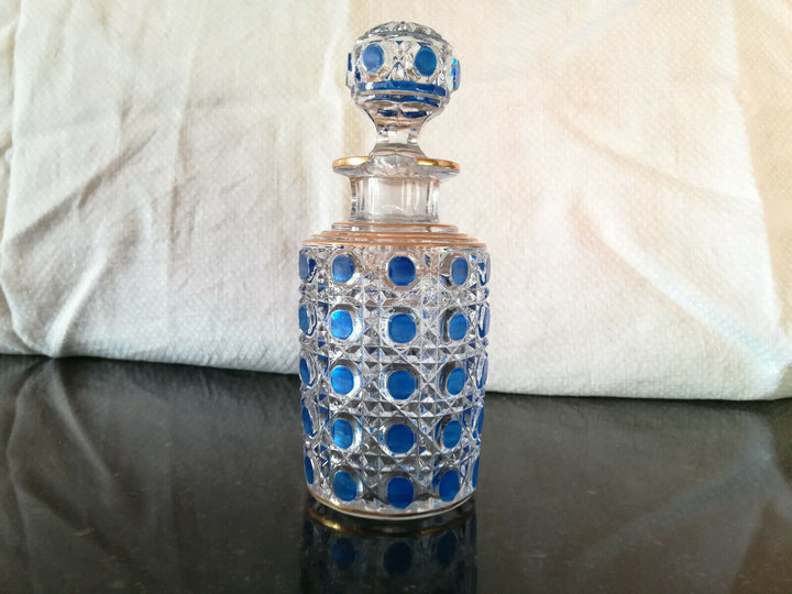 BACCARAT –1 Ancien Flacon en Cristal Massif modèle Diamants Pierreries Bleues