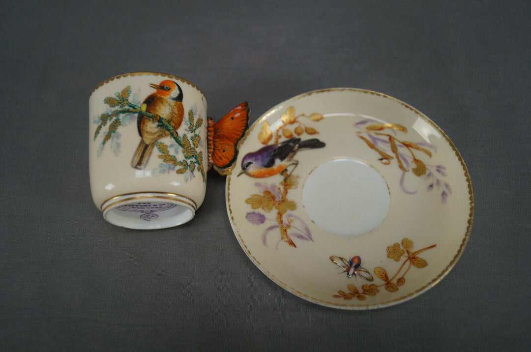ロイヤルウースター＆ティファニー、エナメル彩色の鳥と虫、アイボリー、蝶の取っ手のカップ