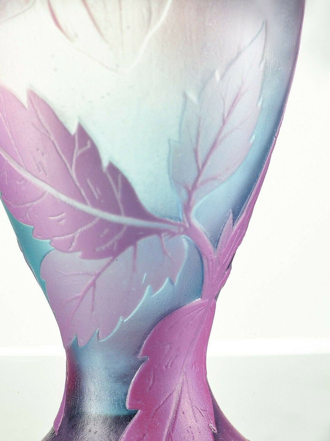 ミューラー兄弟　ピンクとブルーの幻想的な花瓶