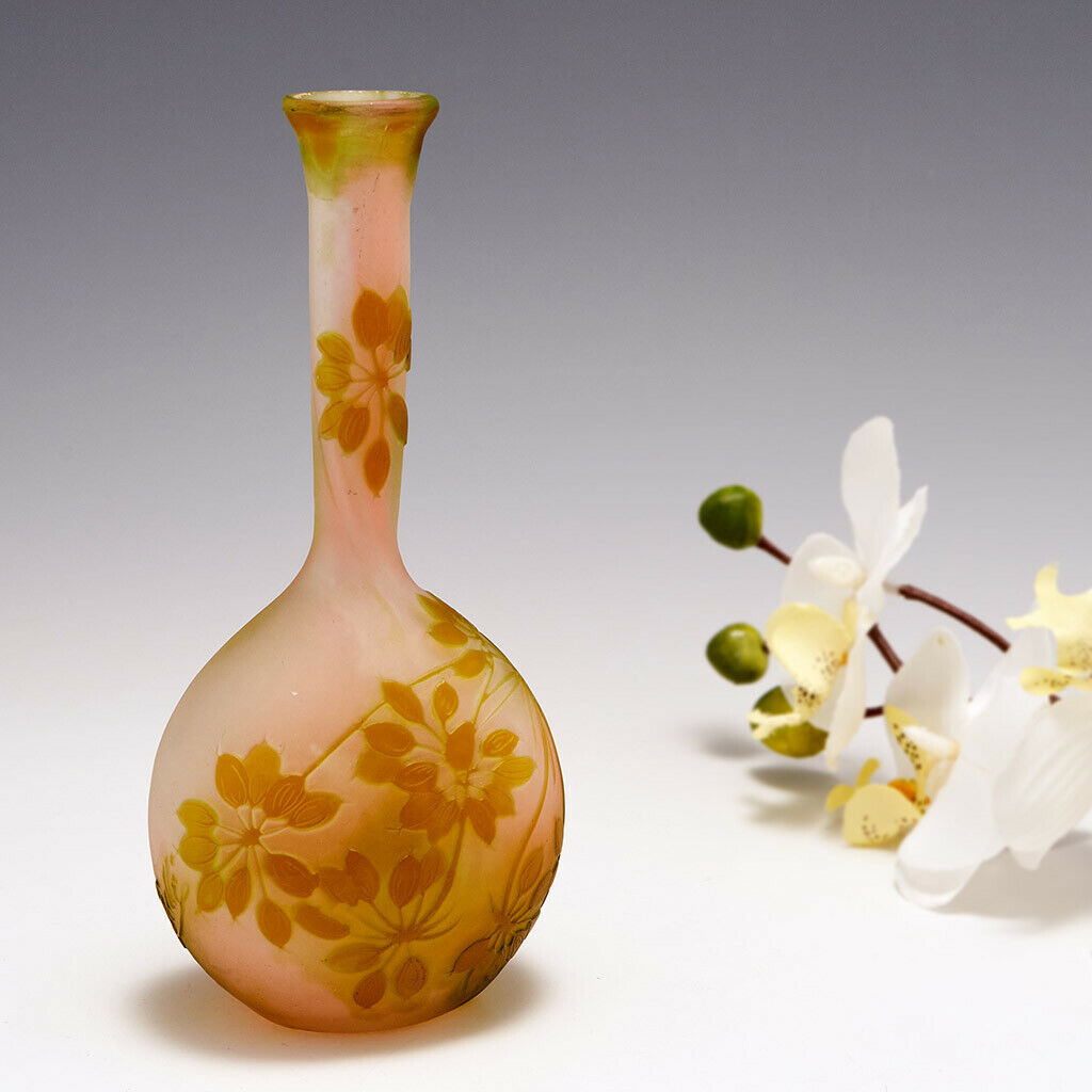 A Galle Cameo Glass Vase 1905-08