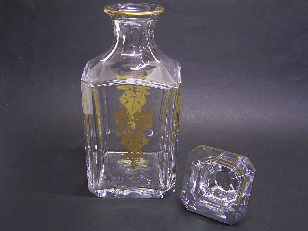 BACCARAT WHISKEY DECANTER: FRANKREICH/FRANCE: KRISTALL: 20.JAHRH. WEINLAUB-DEKOR