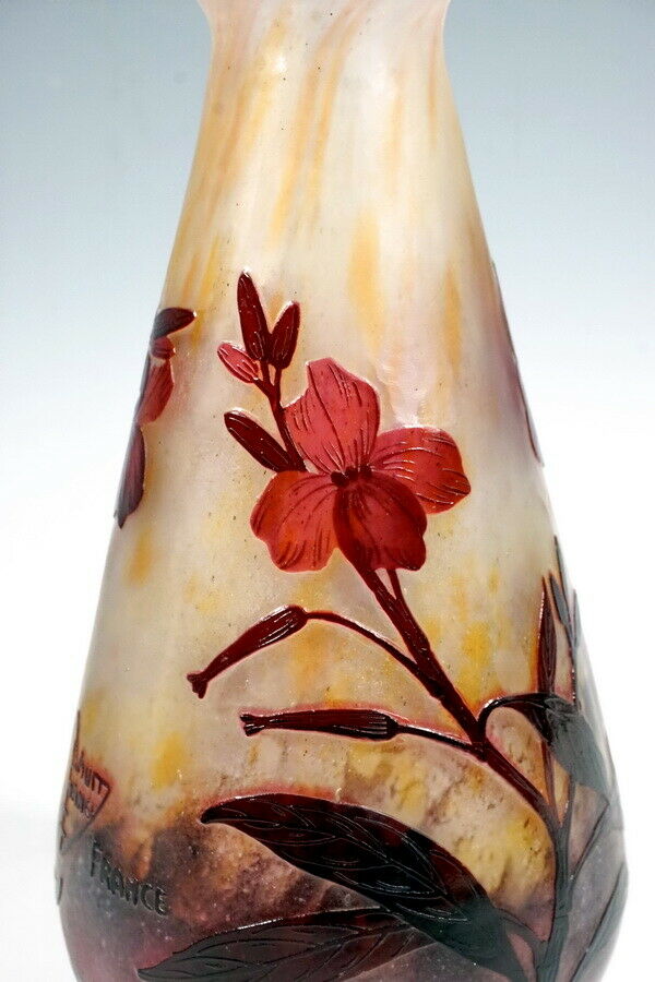 DAUM FRERES NANCY FRANCE JUGENDSTIL CAMEO VASE NACHTVIOLEN DEKOR UM 1910 H: 22CM