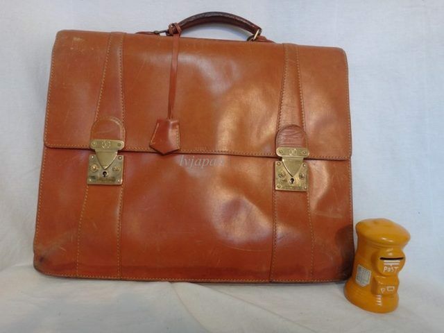 AUTH LOUIS VUITTON DOCUMENT Nomade Leather BAG LV73