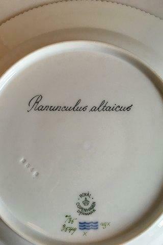 Royal Copenhagen Flora Danica Dinner Plate No 735/3549