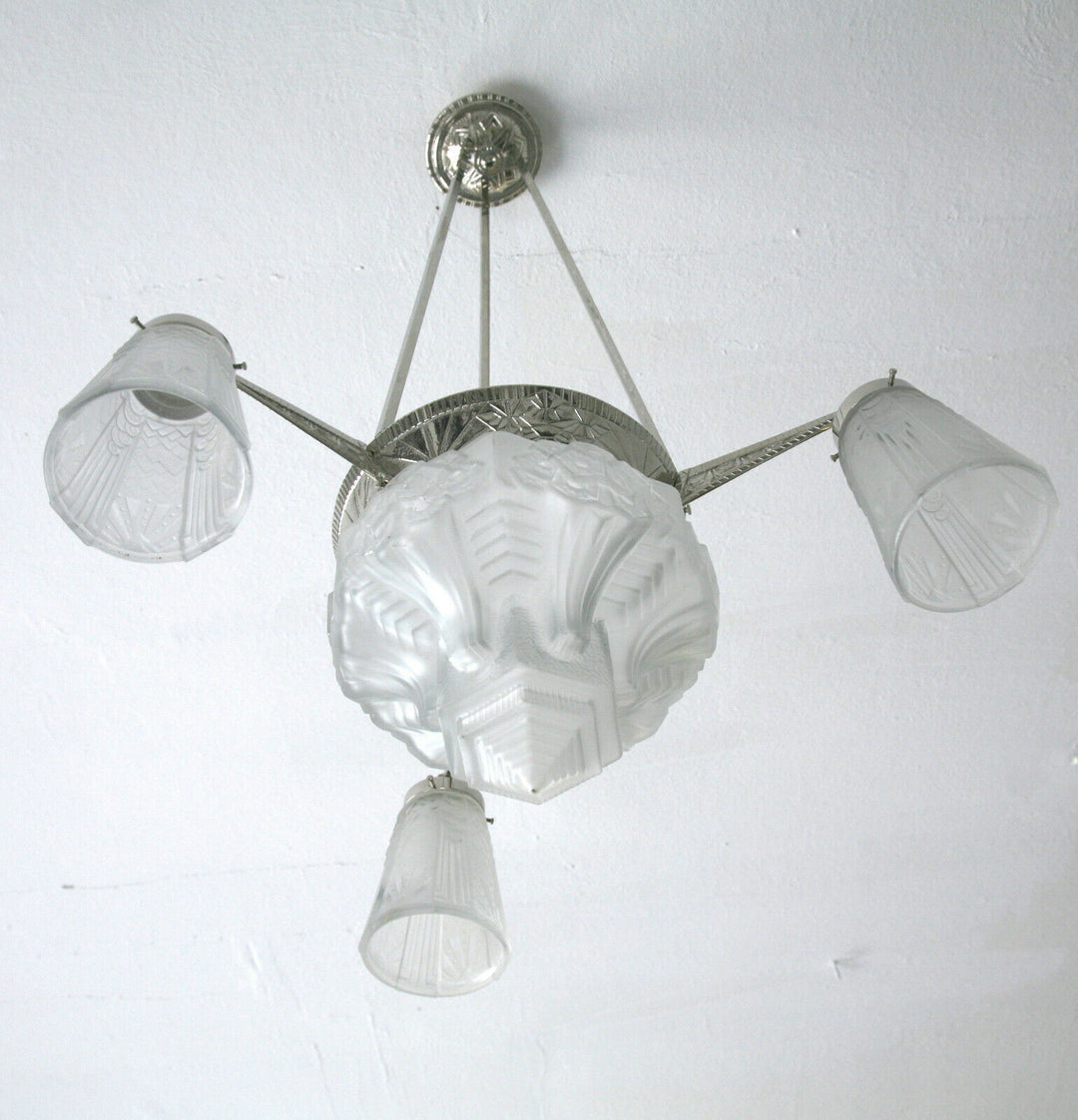original Muller Freres Art Deco Leuchter in perfektem Zustand, signiert