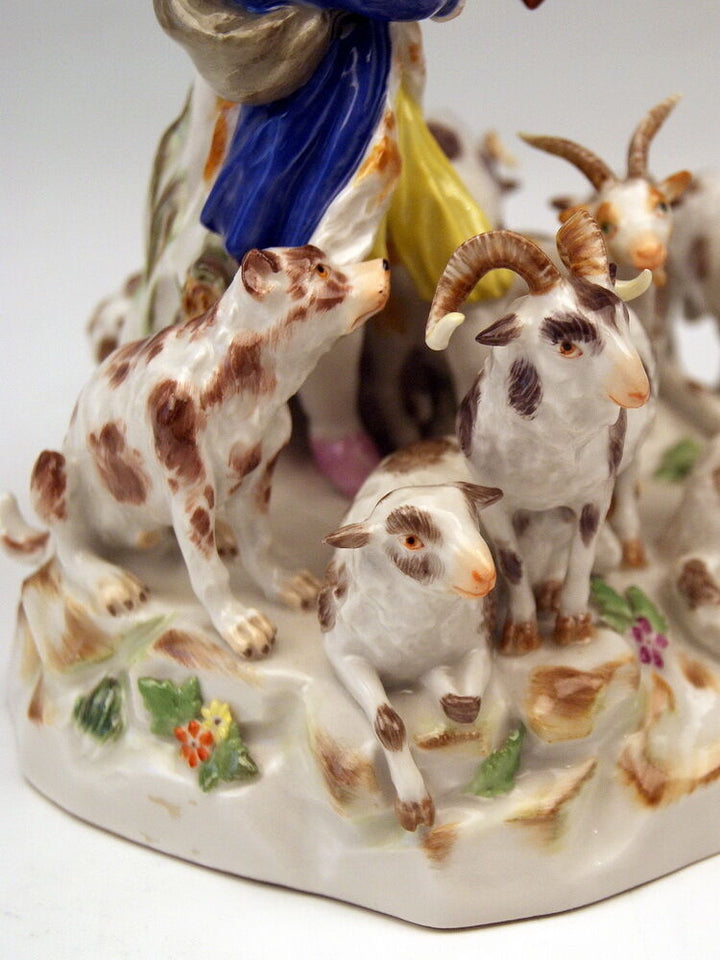 MEISSEN マイセン FIGUR SCHÄFER SCHAFE ZIEGEN HUND SHEPHERD SHEEP GOATS MNR: 61092