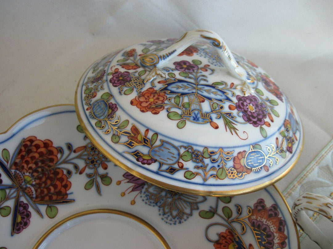 Schöne Meissen Terrine in Dekor Royal Buntes Zwiebelmuster mit Rot und Gold