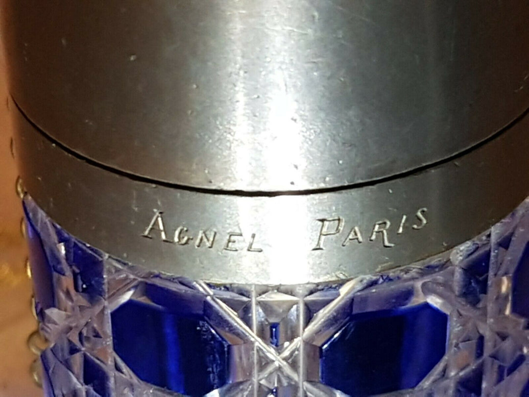 Baccarat flacon vaporisateur en verre bleu "signé AGNEL Paris"