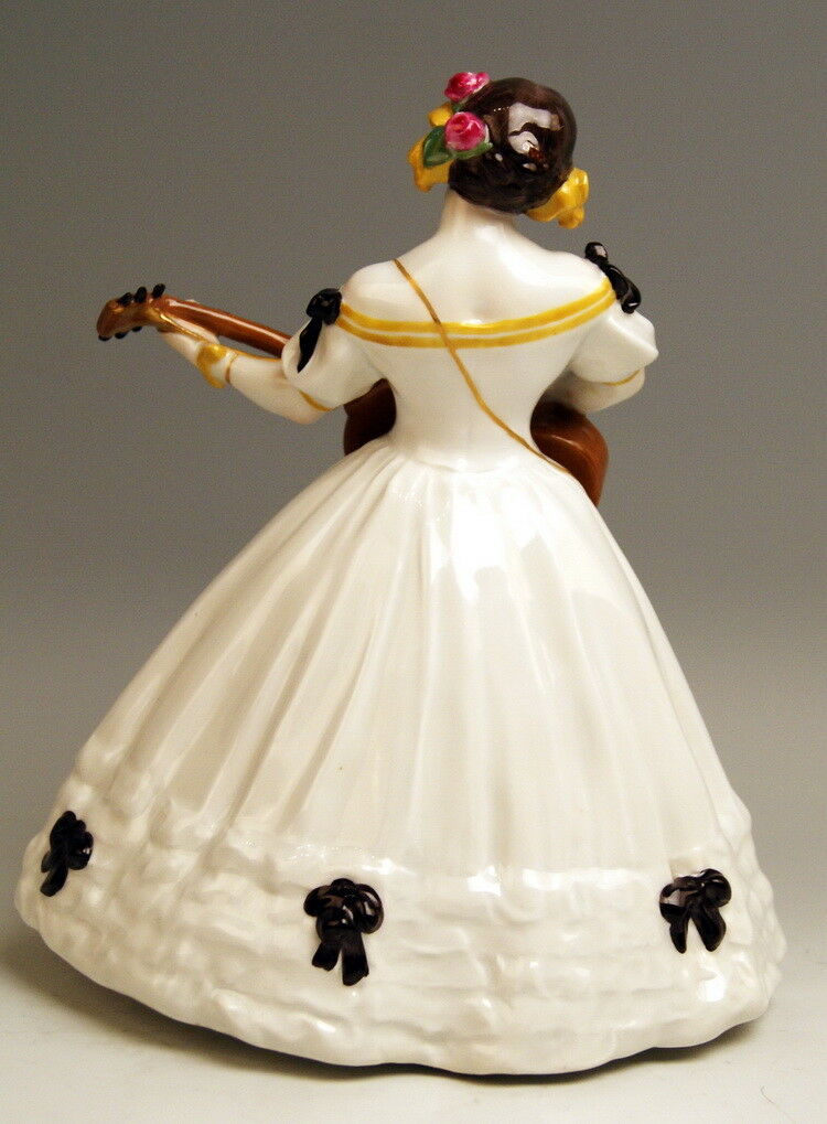 マイセン人形（フィギュリン）リュートを弾く女 – アンティーク