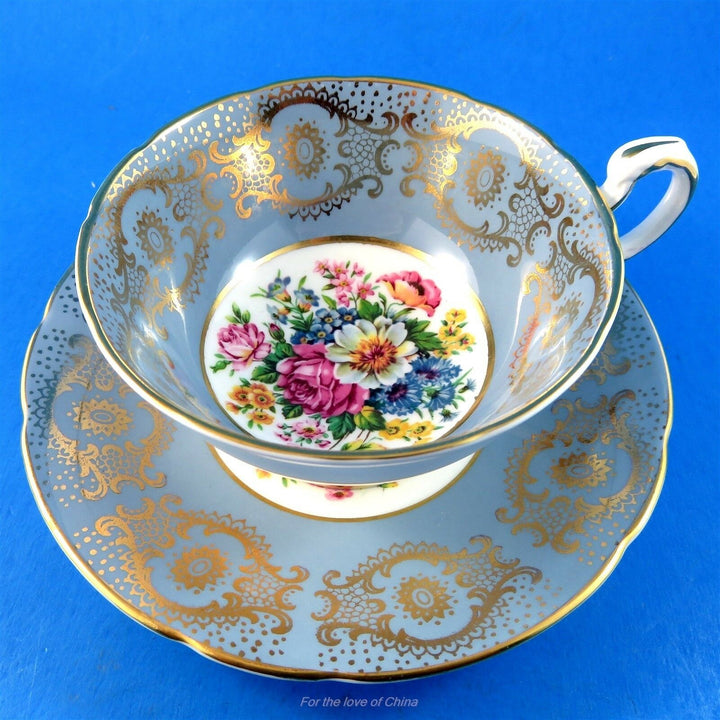 パラゴン　ダークグレイとブルー縁とフローラルブーケのカップ&ソーサー