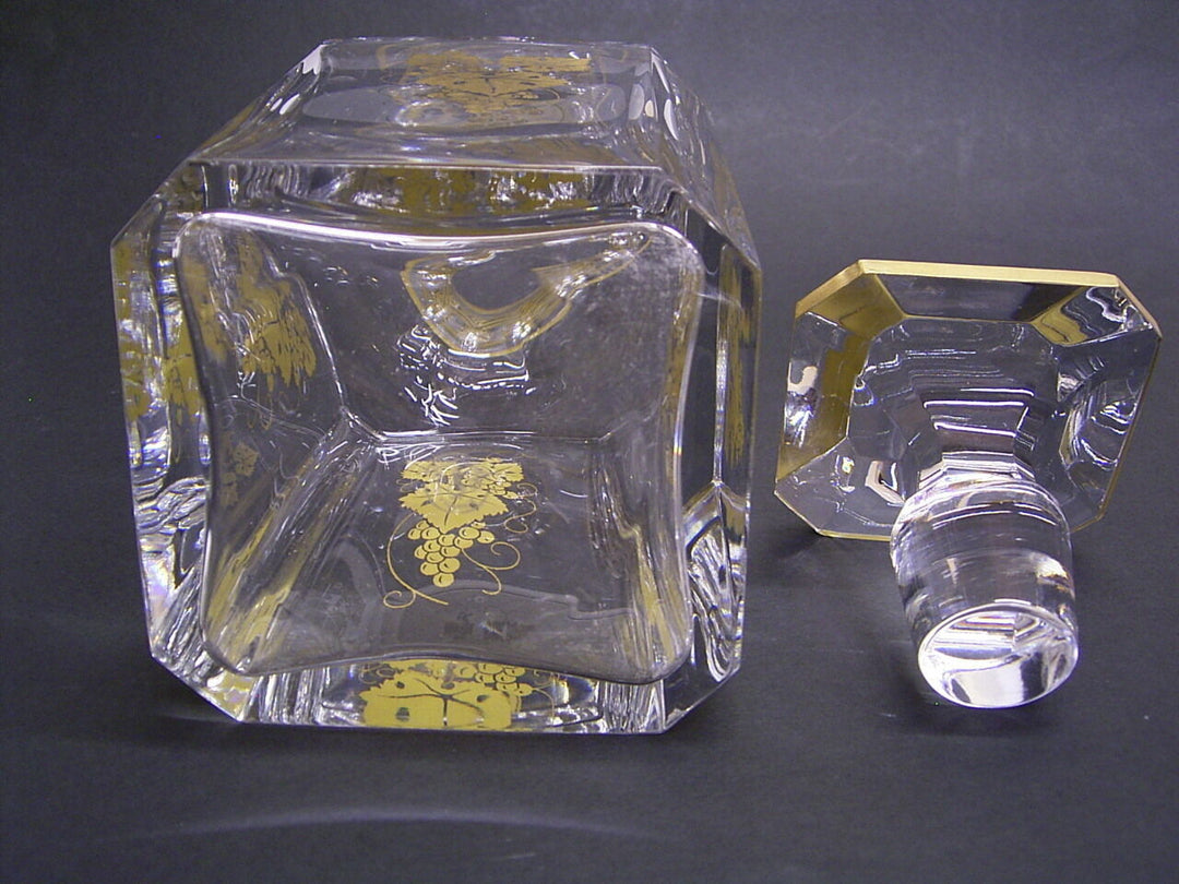 BACCARAT WHISKEY DECANTER: FRANKREICH/FRANCE: KRISTALL: 20.JAHRH. WEINLAUB-DEKOR