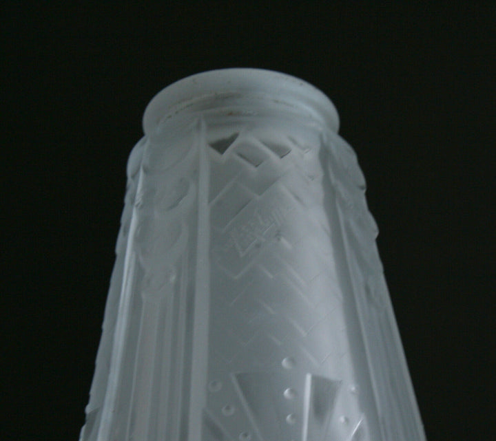 original Muller Freres Art Deco Leuchter in perfektem Zustand, signiert