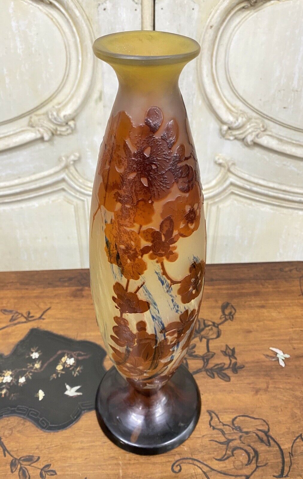 エミールガレ(GALLE)　日本のリンゴの花瓶　パート・ド・ヴェール