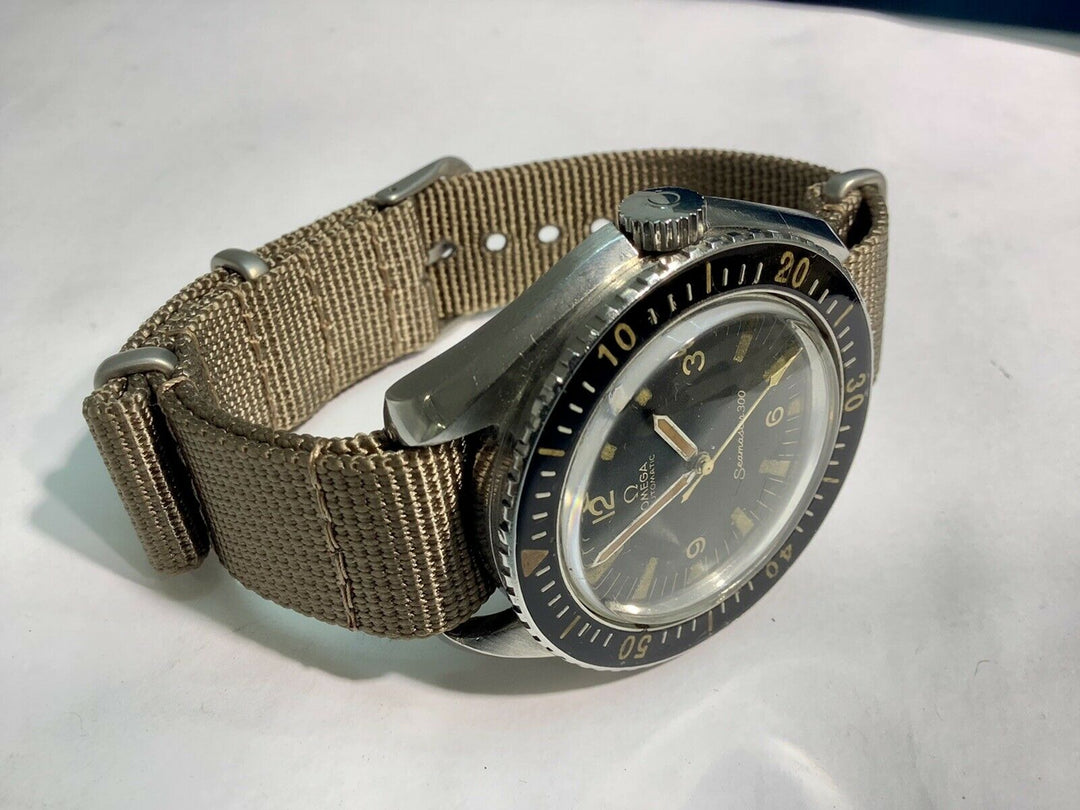 オメガ　1963年製　165.024 シーマスター 300 S　スチール製 42mm　トロピカルパティーナ(経年変化の味わい深さ)
