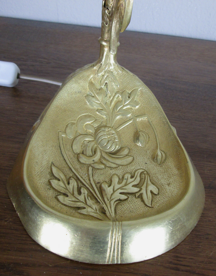 シュナイダー兄弟 アールヌーボーのアンティークテーブルランプの土台