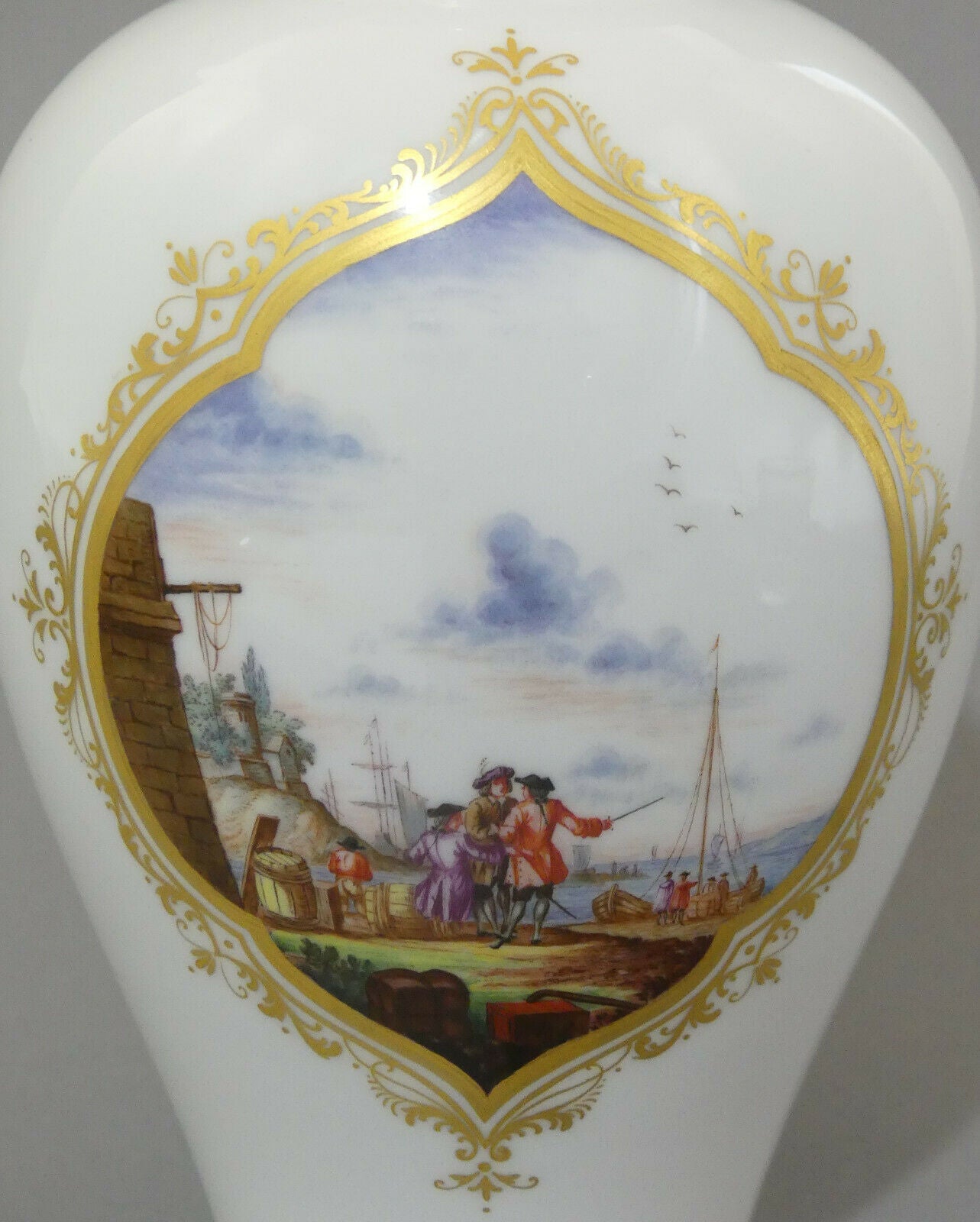 瑞】マイセンMeissen 角瓶 ＊（縁に直し、花にカケ有） マイセン 花瓶 47.5