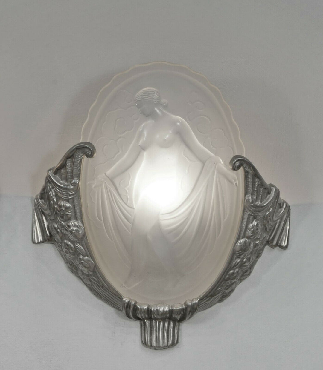 MULLER FRÈRES : pair of French 1930 art deco wall sconces LES MUSES ..... France