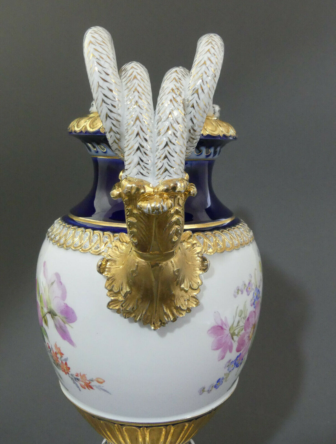  ⚔ Meissen Schlangenhenkelvase beidseitig Blumenbukett H.38,5cm 1.Wahl vor 1924