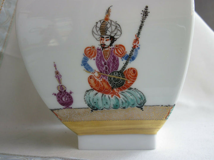 Schöne große Meissen Vase in Dekor 1001 Nacht