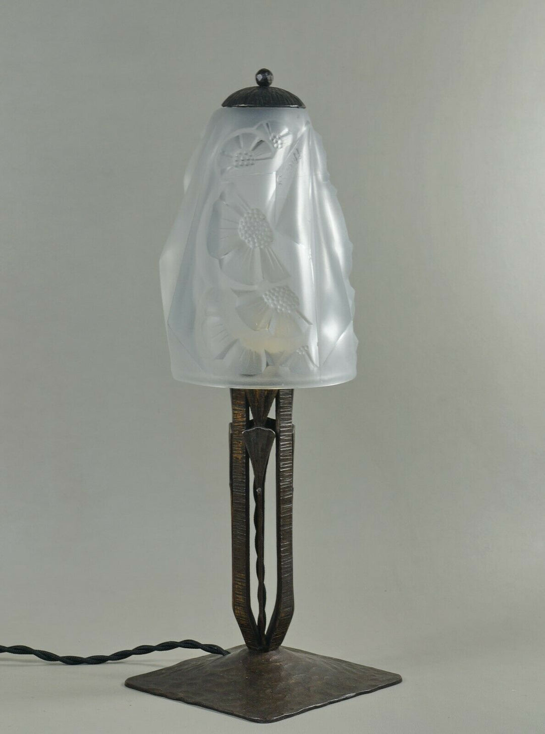 Hubens：フランス1930年代アールデコ調ランプ　錬鉄製（デュゲ作）