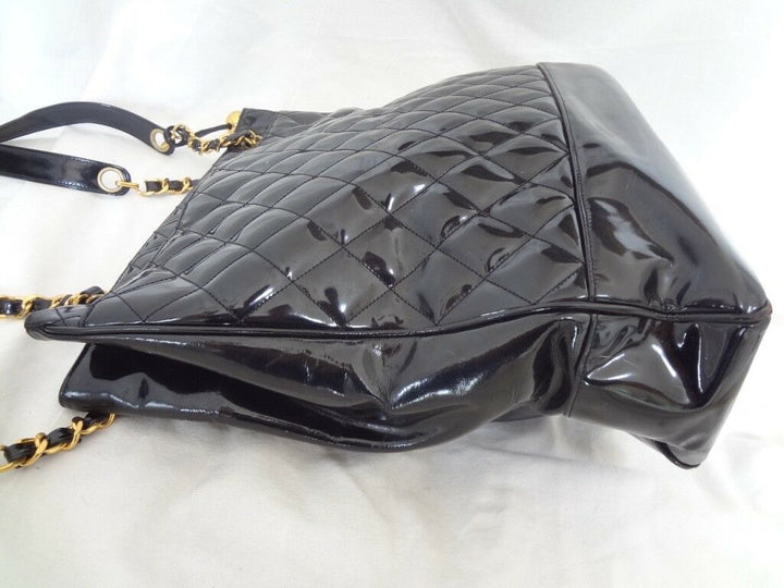 AUTH CHANEL BLACK PATENT SHOULDER TOTE BAG