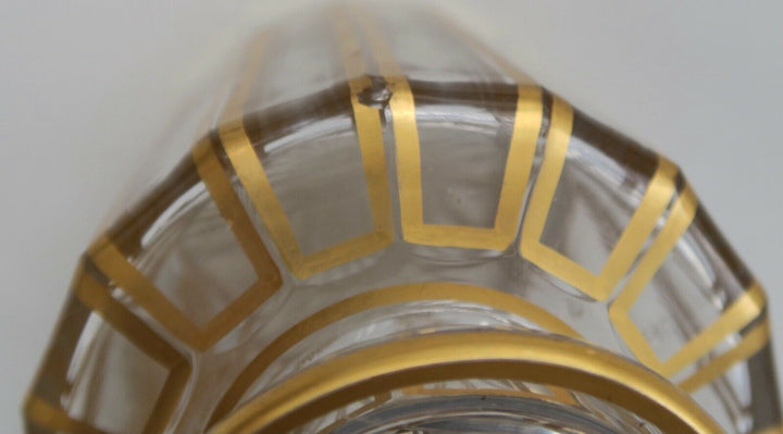 Ancien flacon de toilette en cristal de Baccarat cannelures or Hauteur env 19 cm